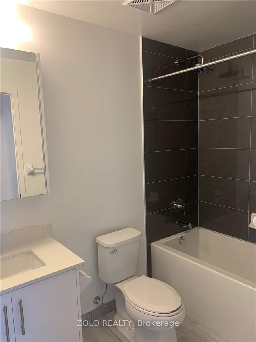 85 Oneida Crescent Unit 702 photo 6