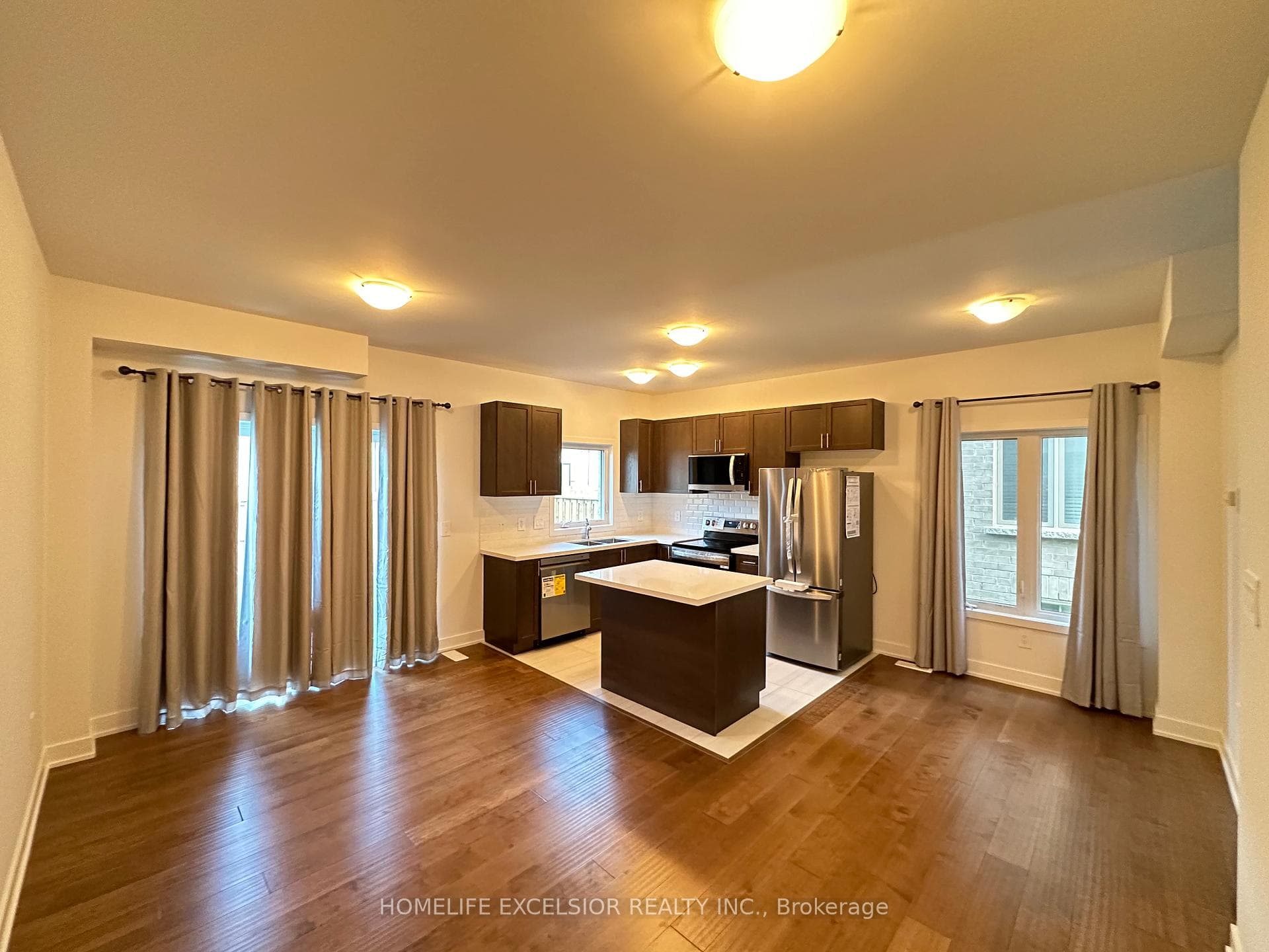 38 Westwood Avenue photo 3