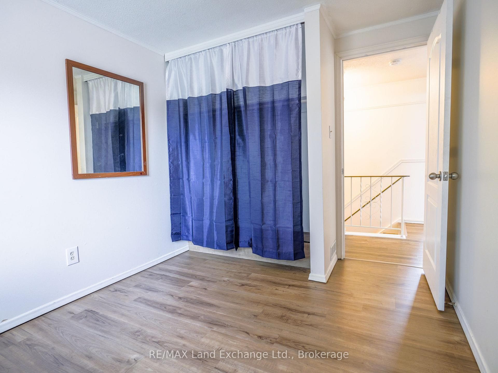 650 Barnes Avenue photo 21