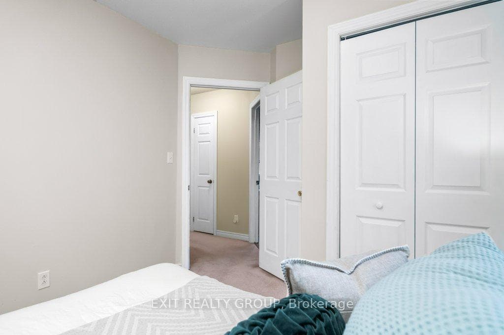 48 South George Street photo 20