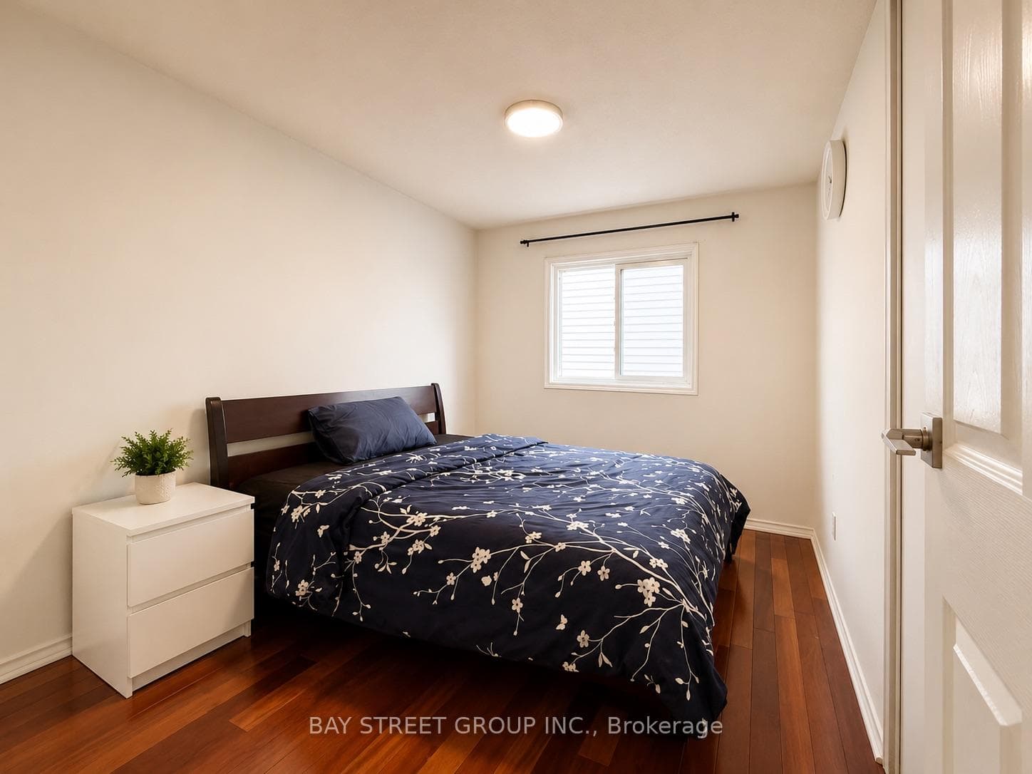 82 Radwell Crescent photo 19