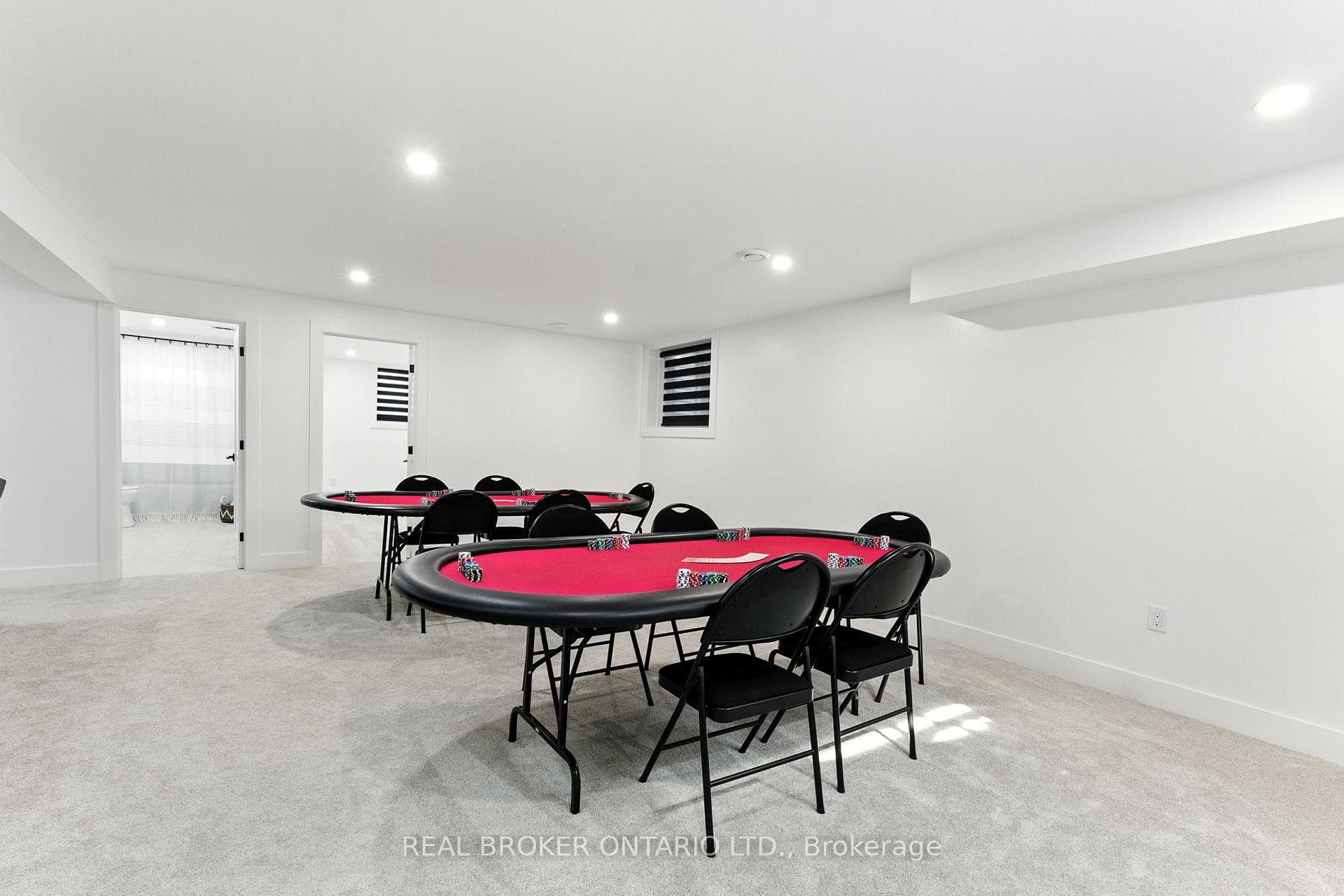 9 Macneil Court photo 21