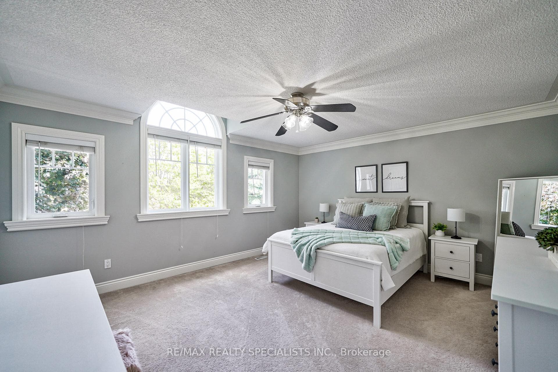 6820 Dillingwood Drive photo 22