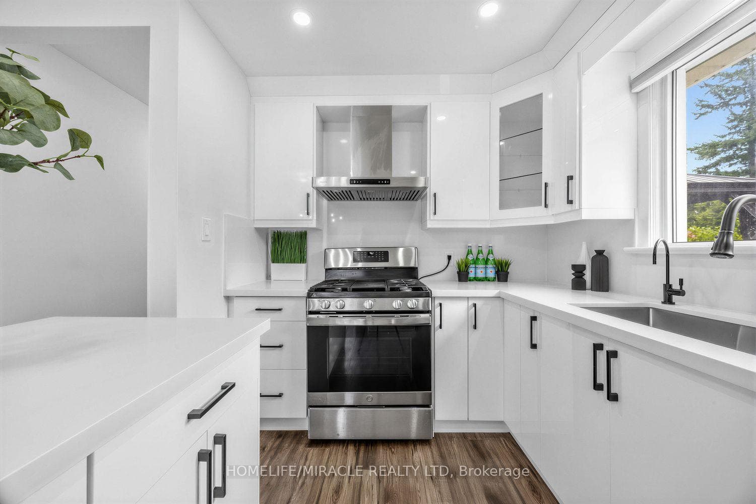 509 Beurling Avenue photo 13