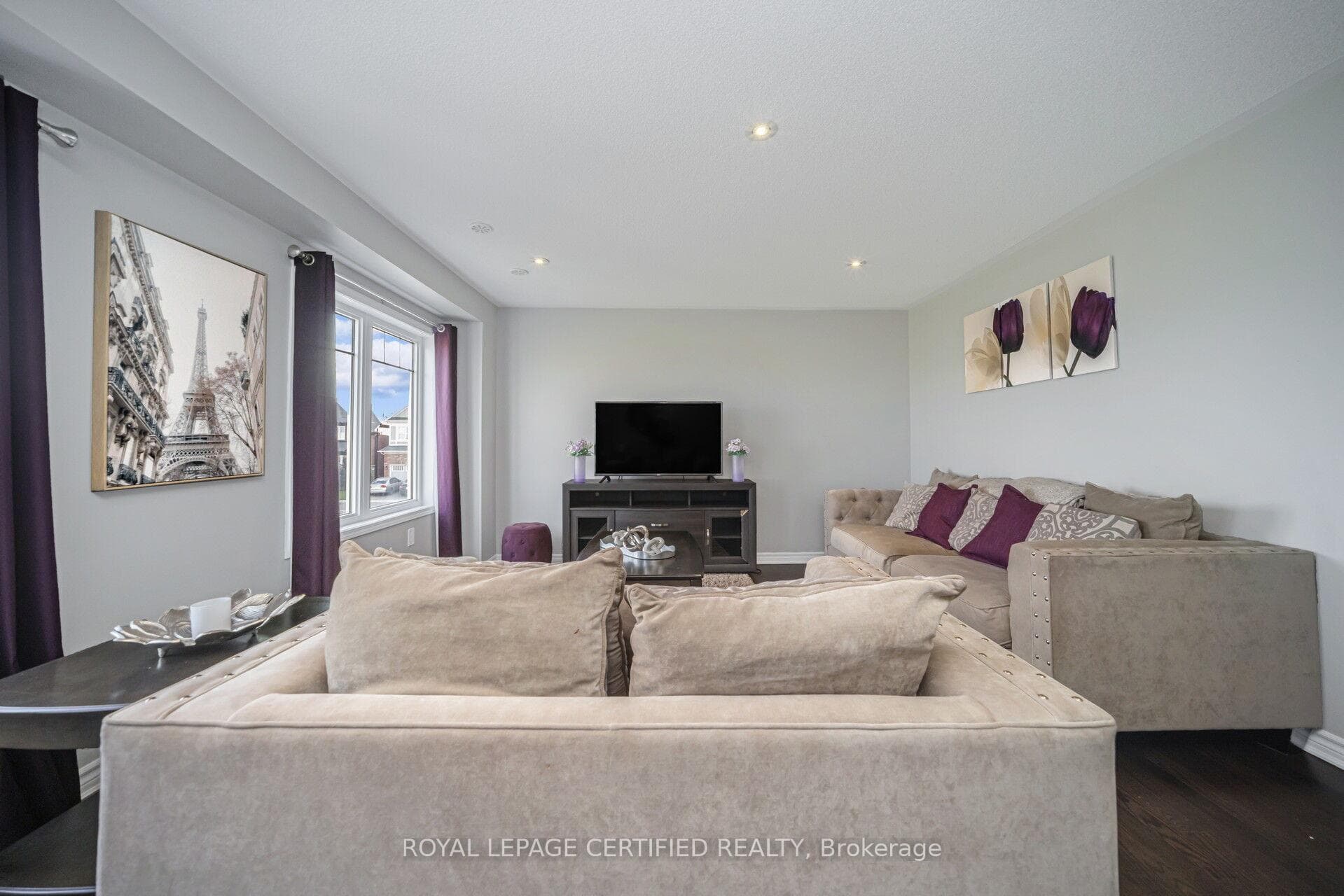 110 Bannister Crescent photo 12