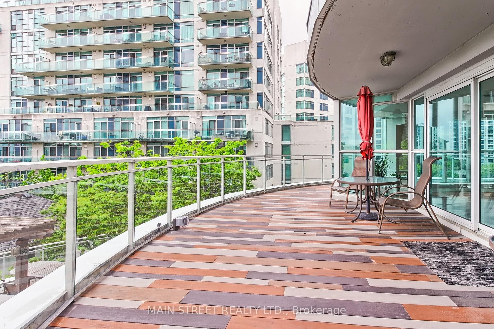 2067 Lake Shore Boulevard Unit 405 photo 19