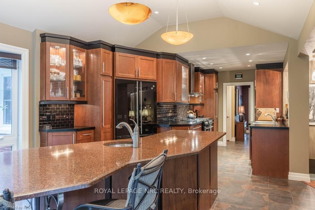 16 DAMUDE Drive photo 22