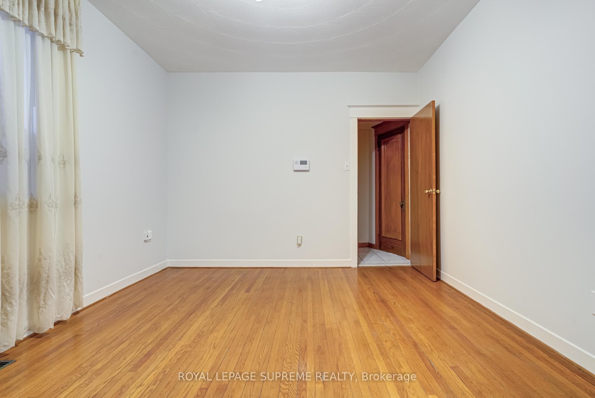 160 Shanly Street Unit Main & Lower photo 20