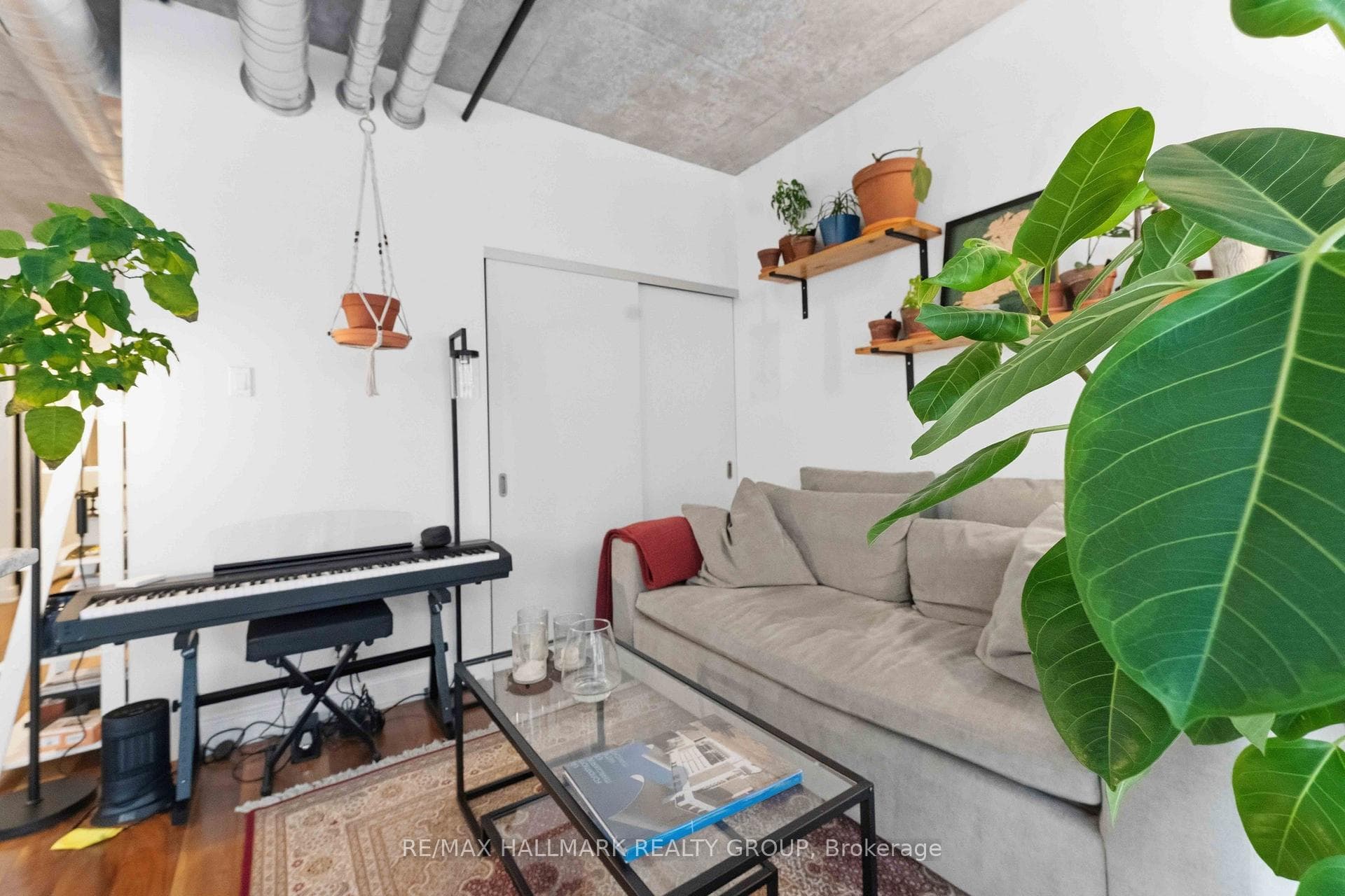 360 McLeod Street Unit 313 photo 20