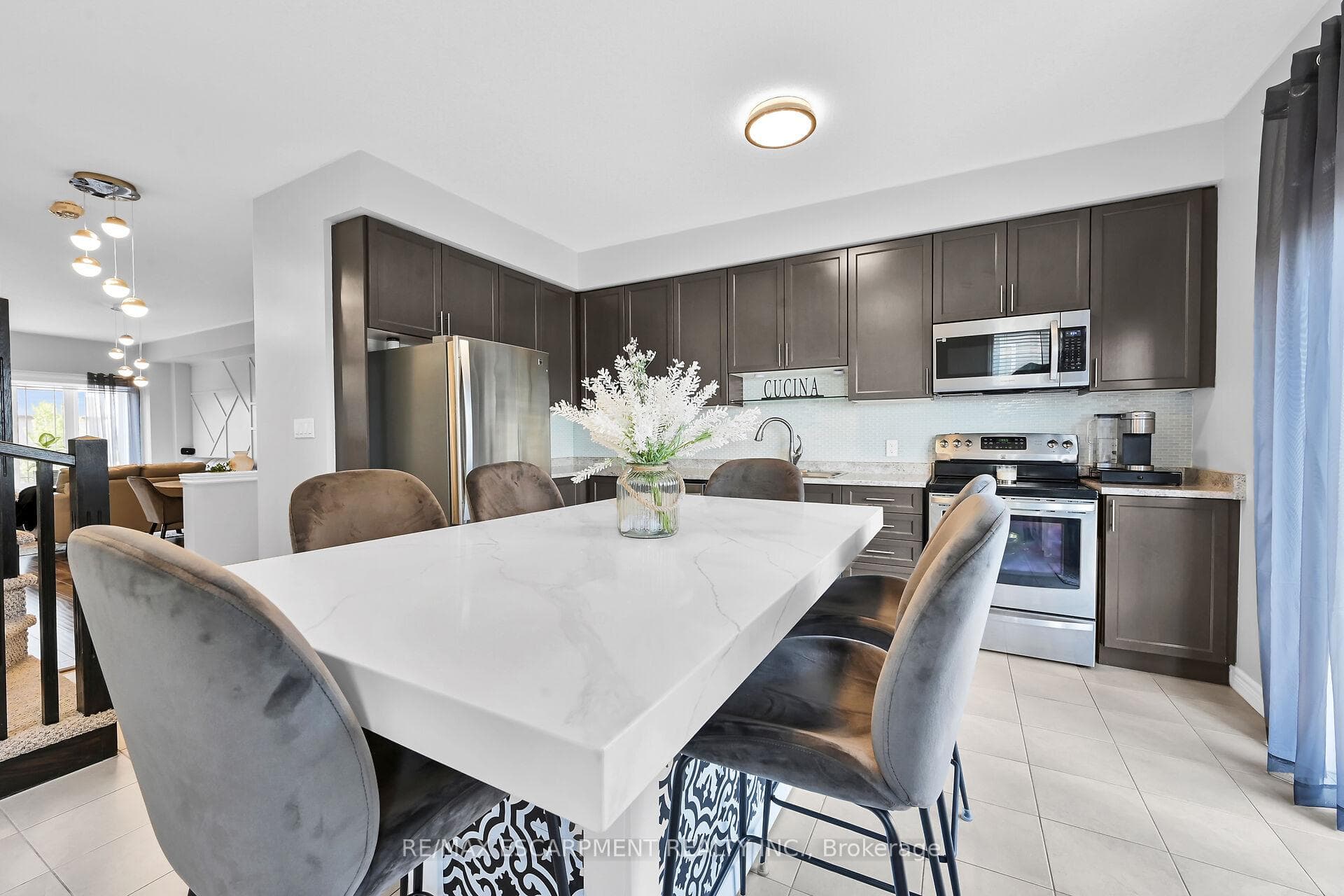 50 Bloom Crescent photo 12