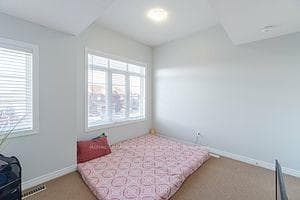 3 Platform Crescent photo 7