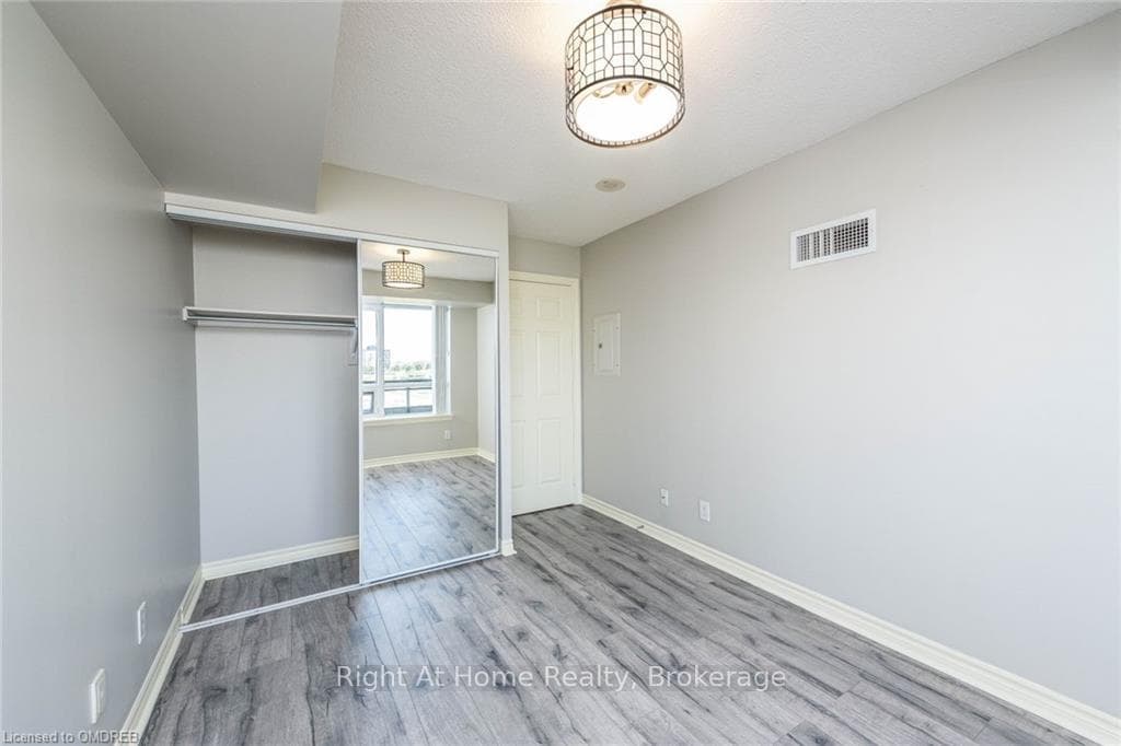 2379 CENTRAL PARK Drive Unit 302 photo 17
