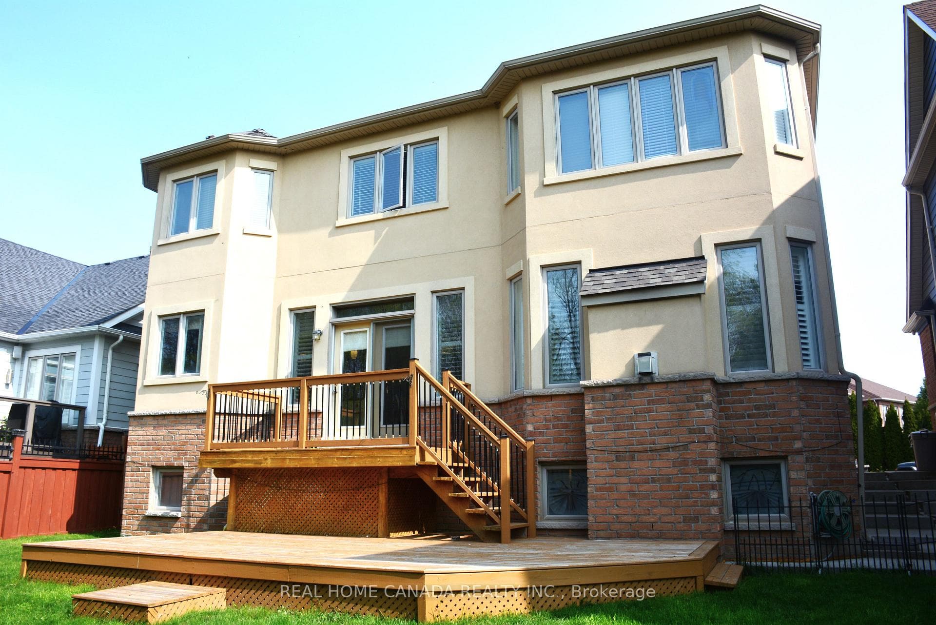 190 Forbes Terrace photo 28