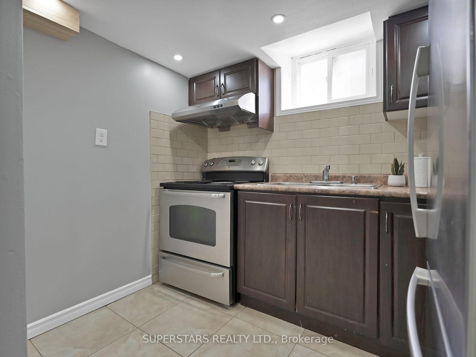 62 Rainbow Ridge Avenue photo 23