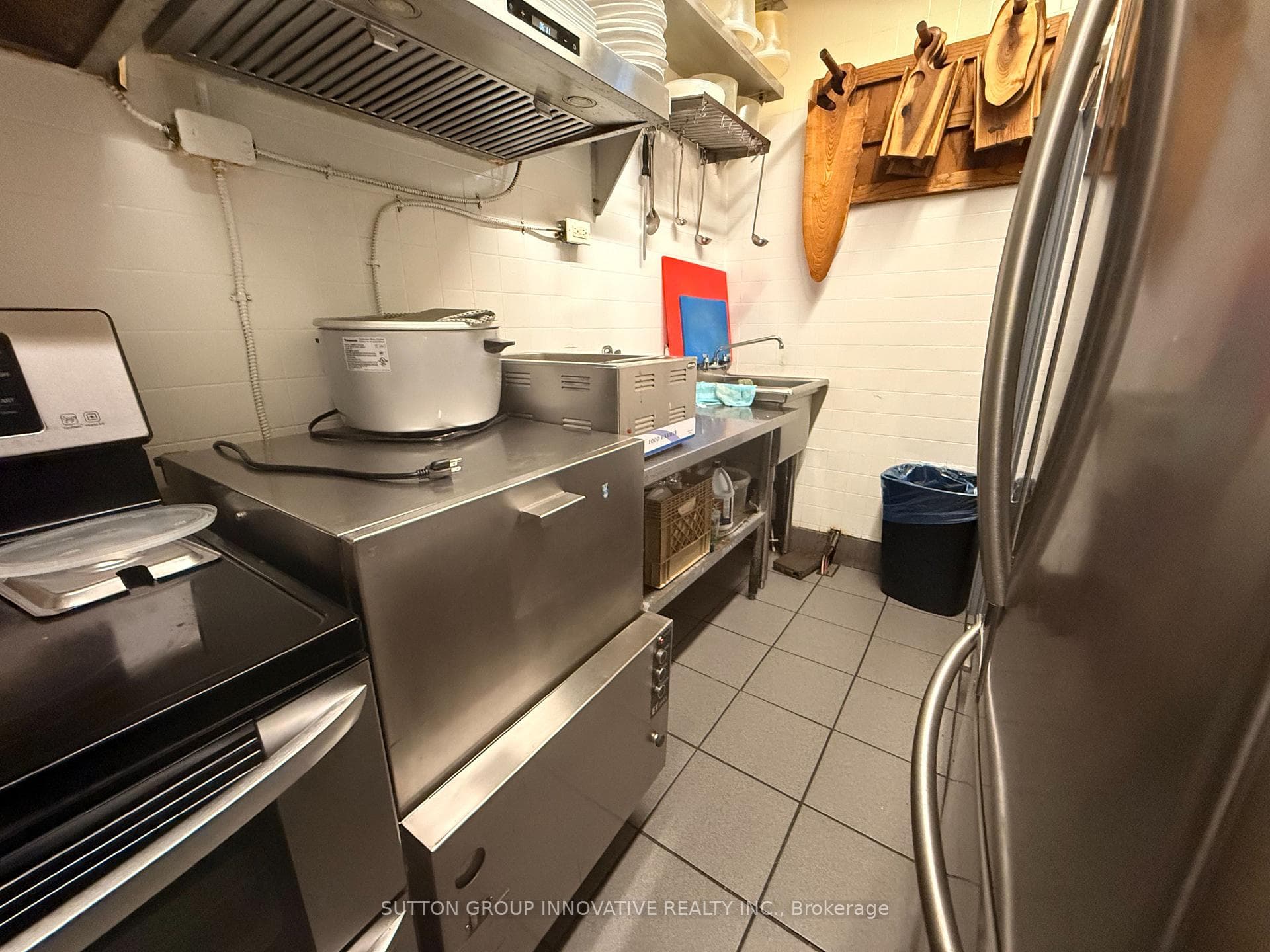 486 James Street photo 9