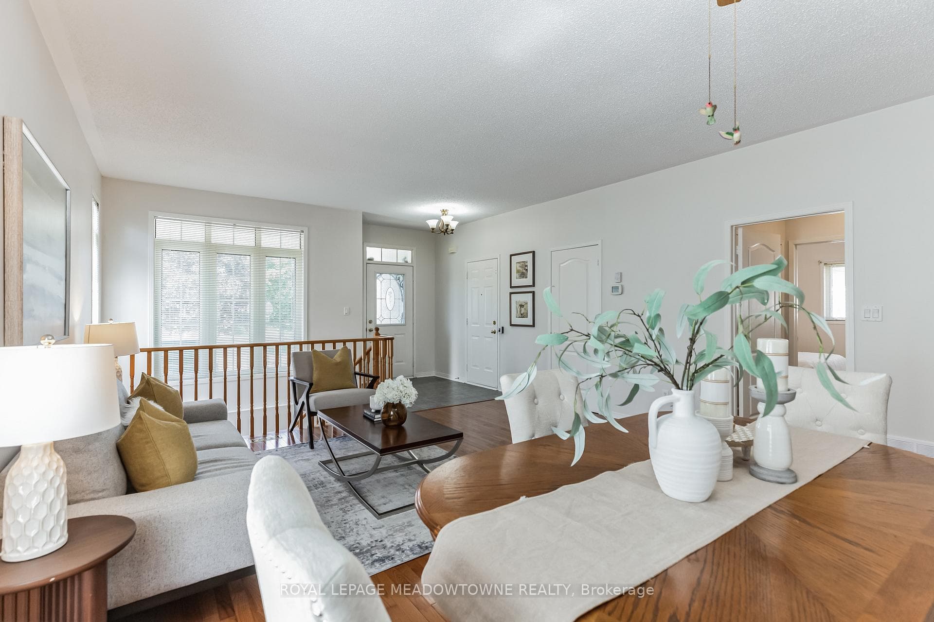 643 Faywood Crescent photo 11