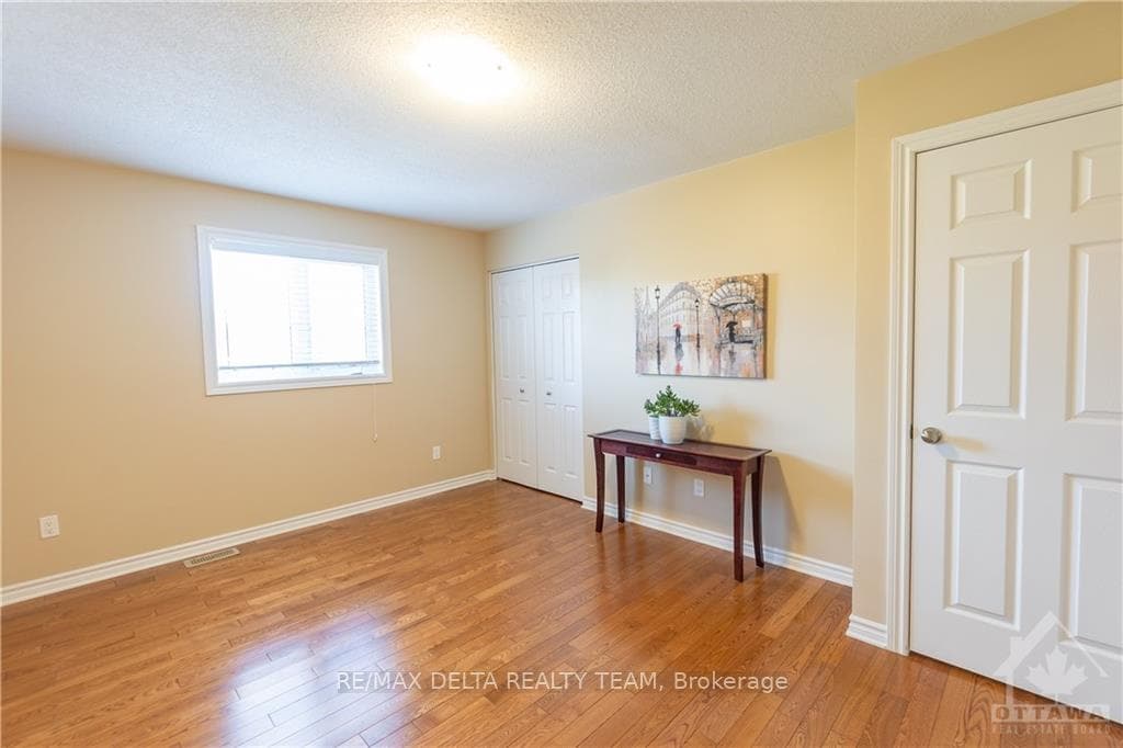900 GOSNELL Terrace photo 19