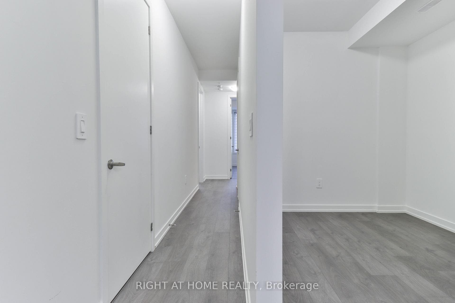 1682 Victoria Park Avenue Unit B222 photo 19