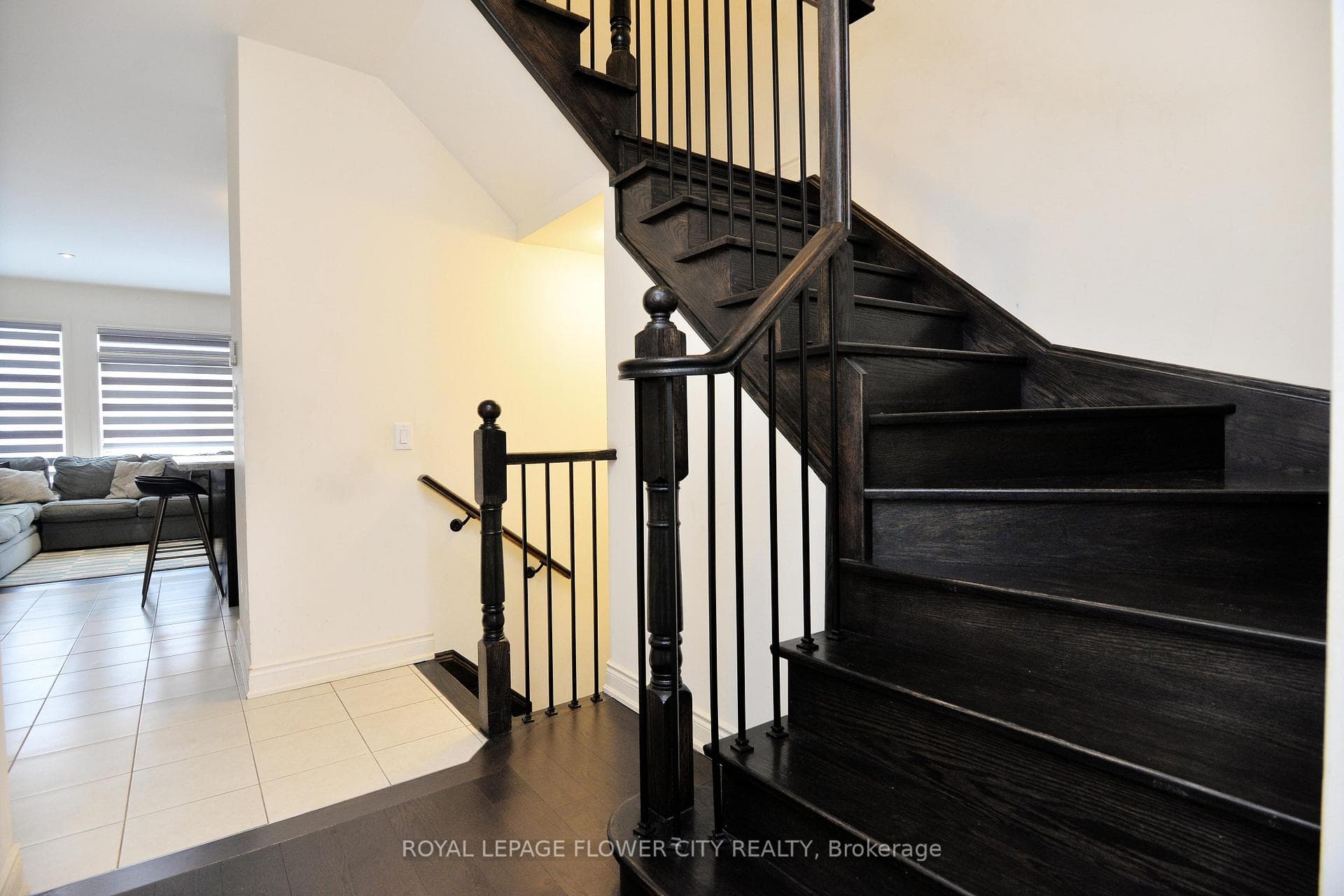 21 Dale Meadow Road photo 6