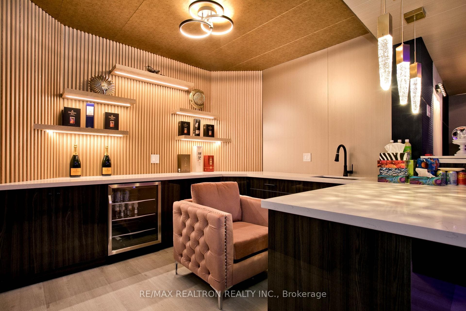 106 Angus Glen Boulevard photo 35
