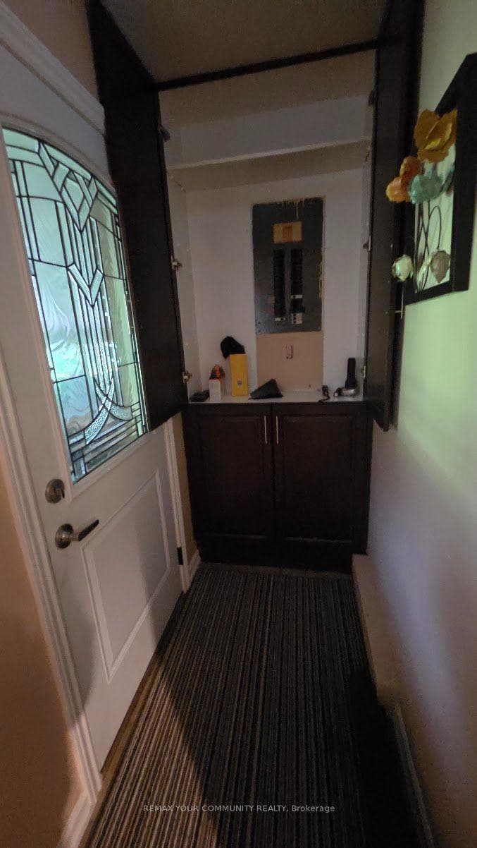 Hydro Panel Foyer To Back Yard