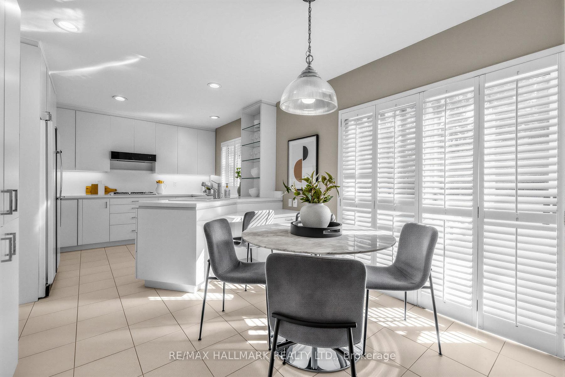 35 Elliotwood Court photo 15