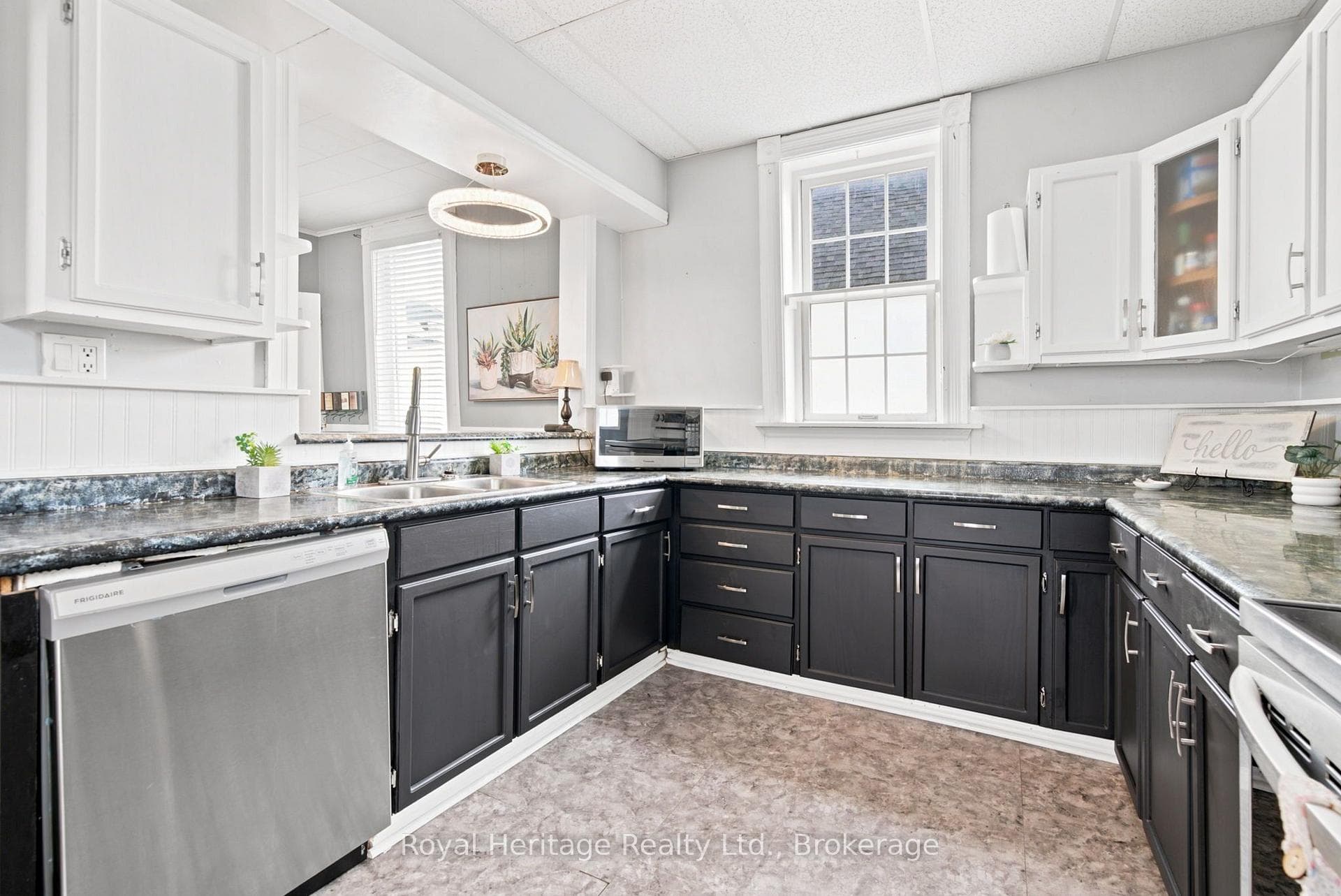 61 Lindsay Street photo 10