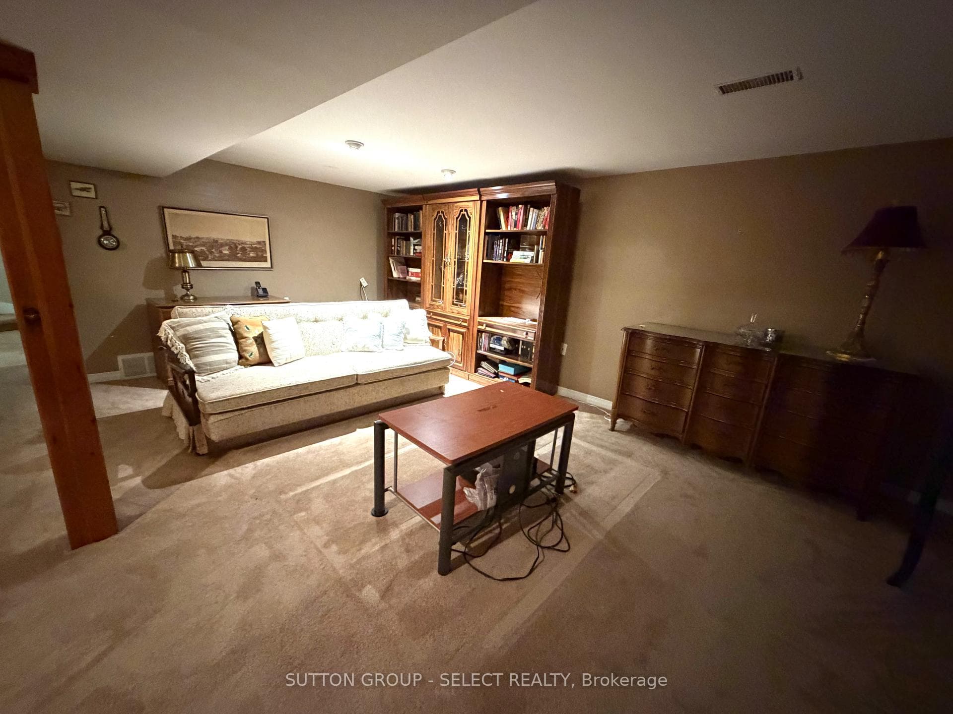 271 Taylor Street photo 25