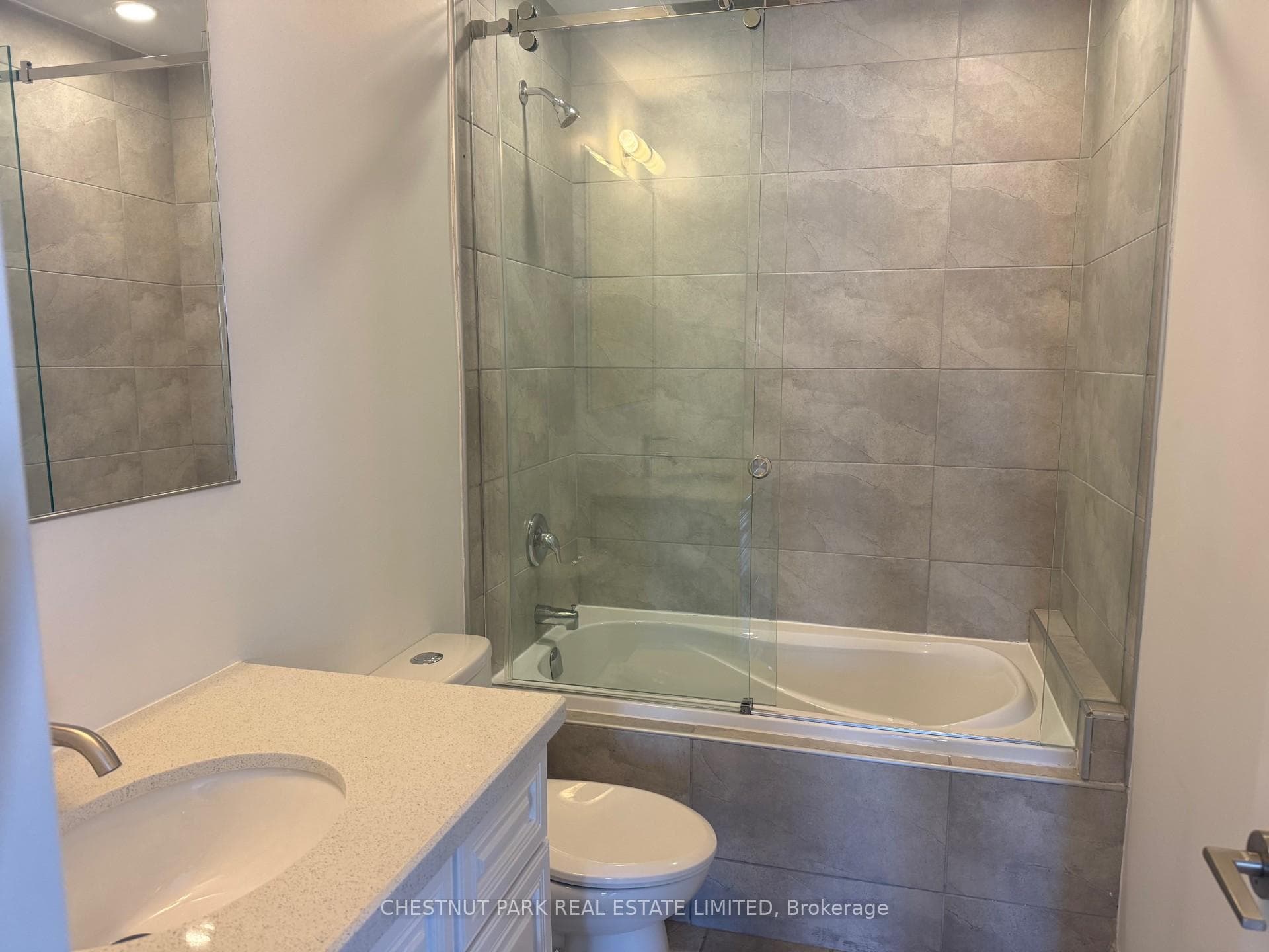 3443 Bathurst Street Unit 201 photo 18