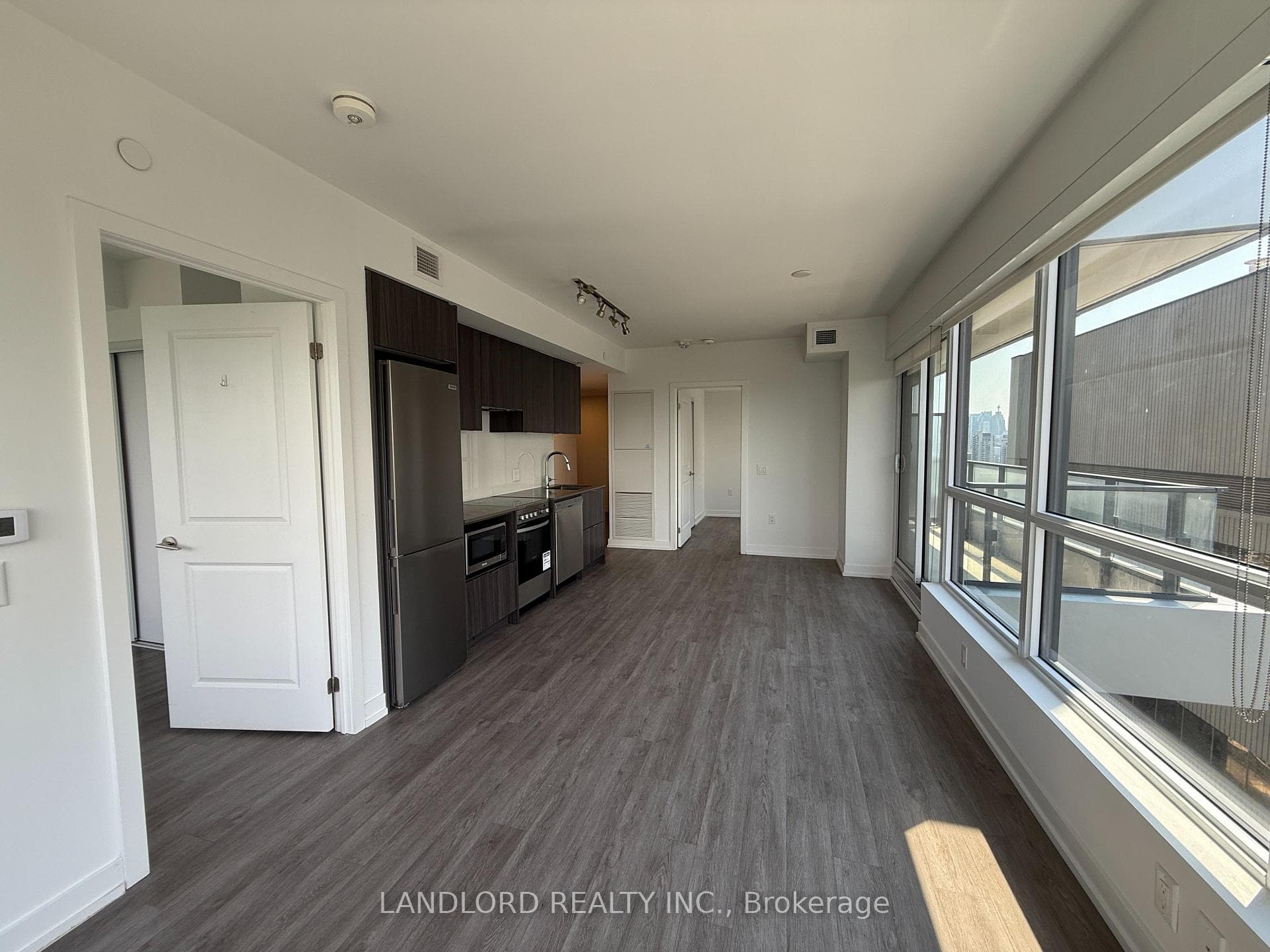 395 Bloor Street Unit 2305 photo 7