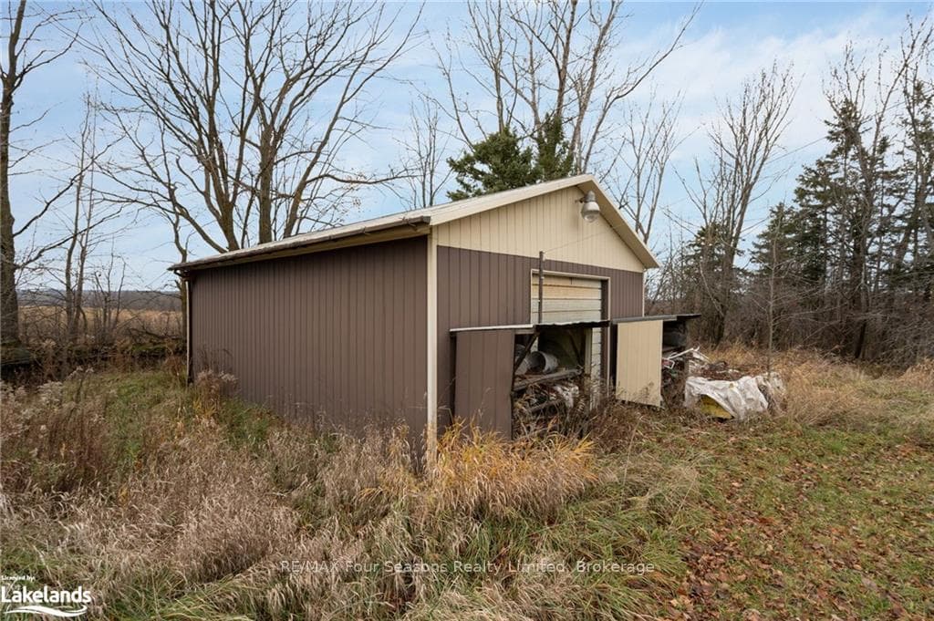 7598 6/7 SIDEROAD NOTTAWASAGA N/A photo 19