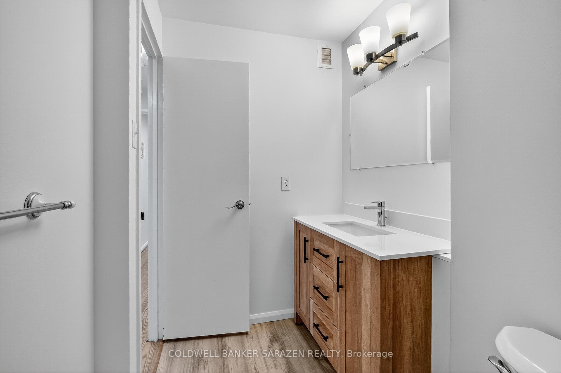 1100 Ambleside Drive Unit 1115 photo 25