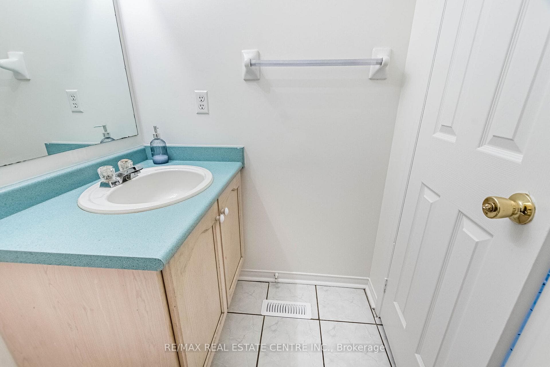 10 Cherrytree Drive Unit 48 photo 17