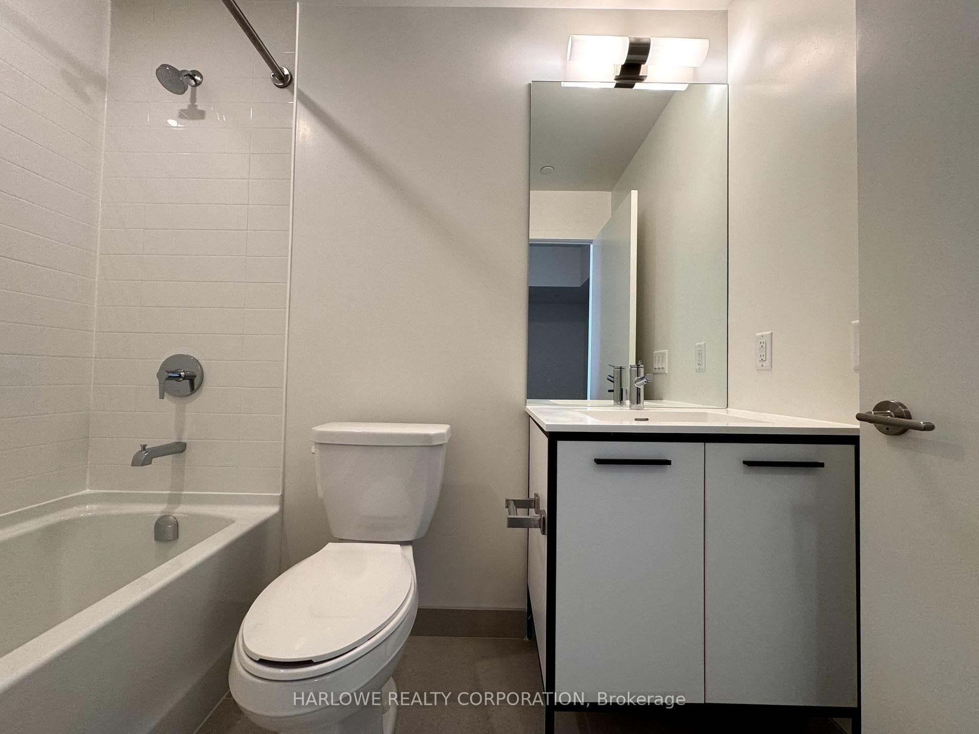 185 Deerfield Road Unit 409 photo 12