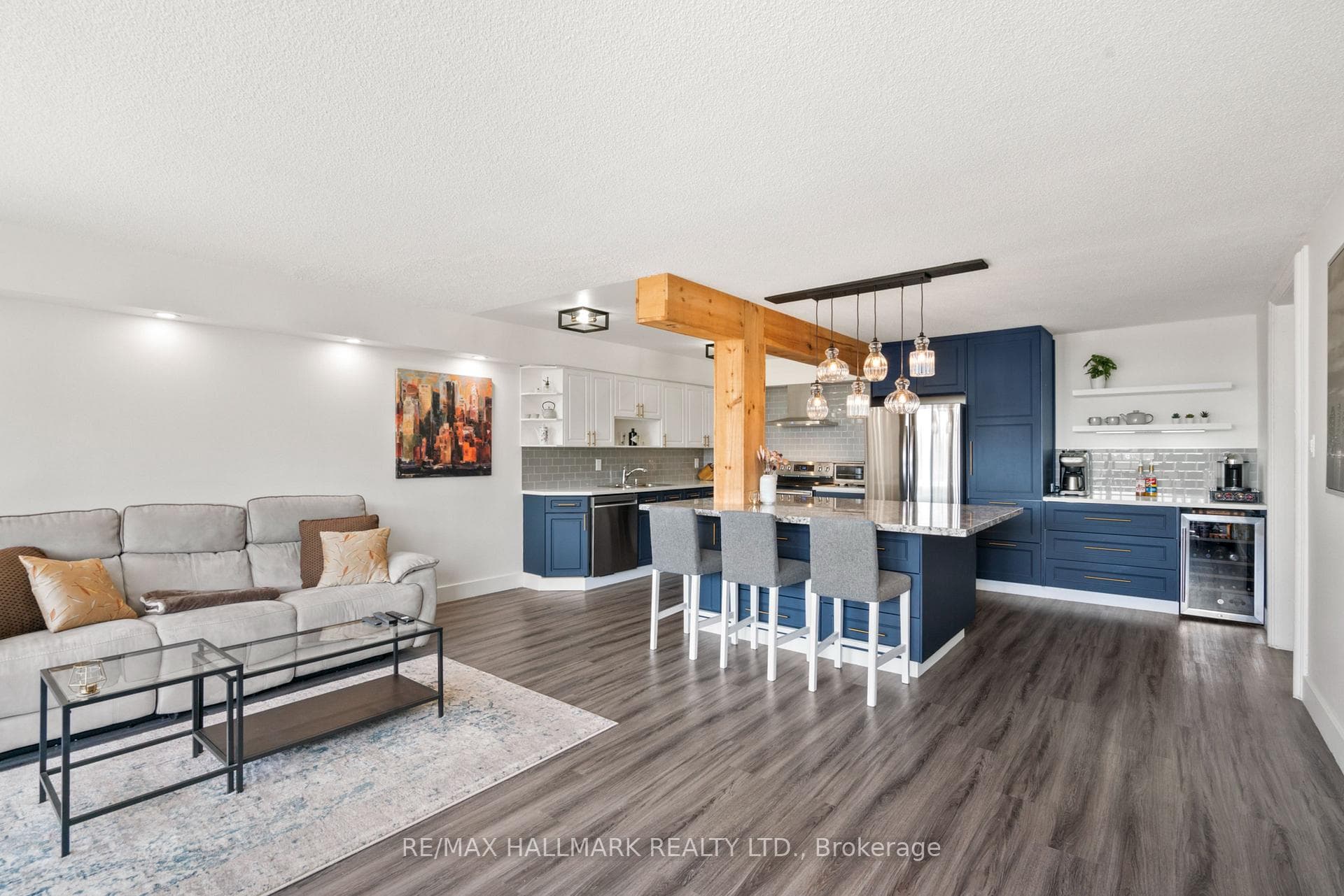 40 Baif Boulevard Unit 406 photo 8