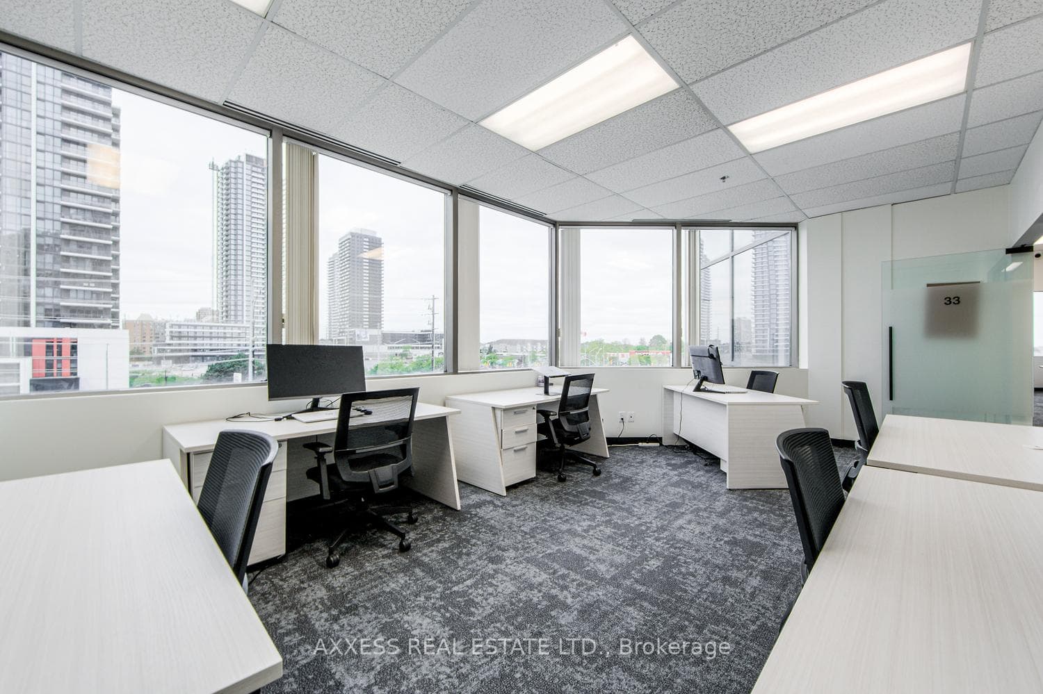 30 Eglinton Avenue Unit 400 photo 25