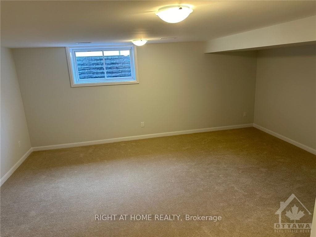415 SILICON Way photo 14