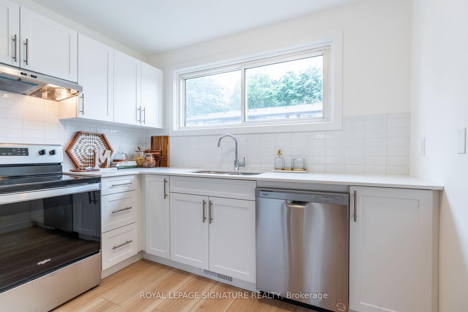 26 Woodman Drive photo 2