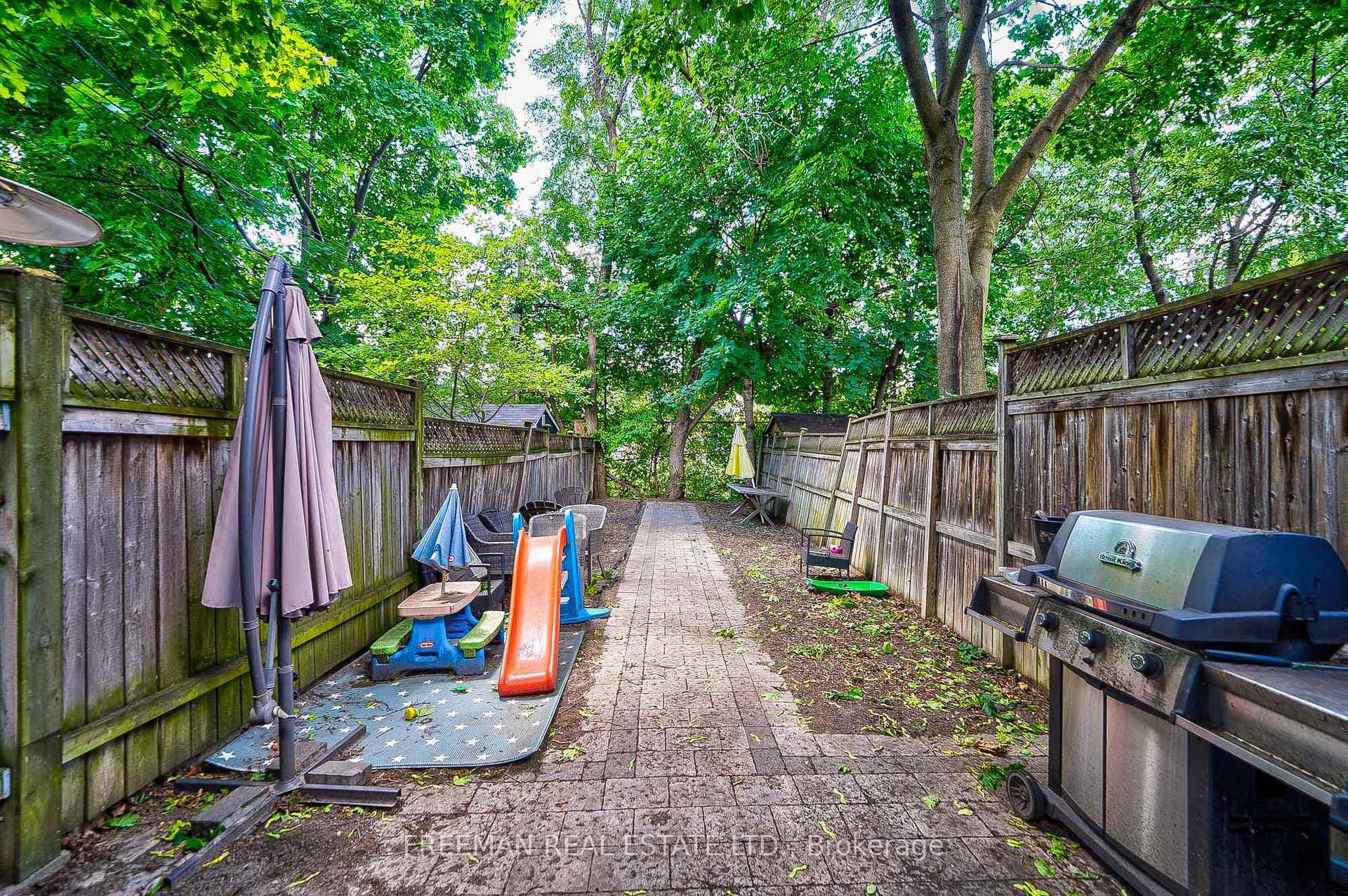 20 Greensides Avenue photo 22
