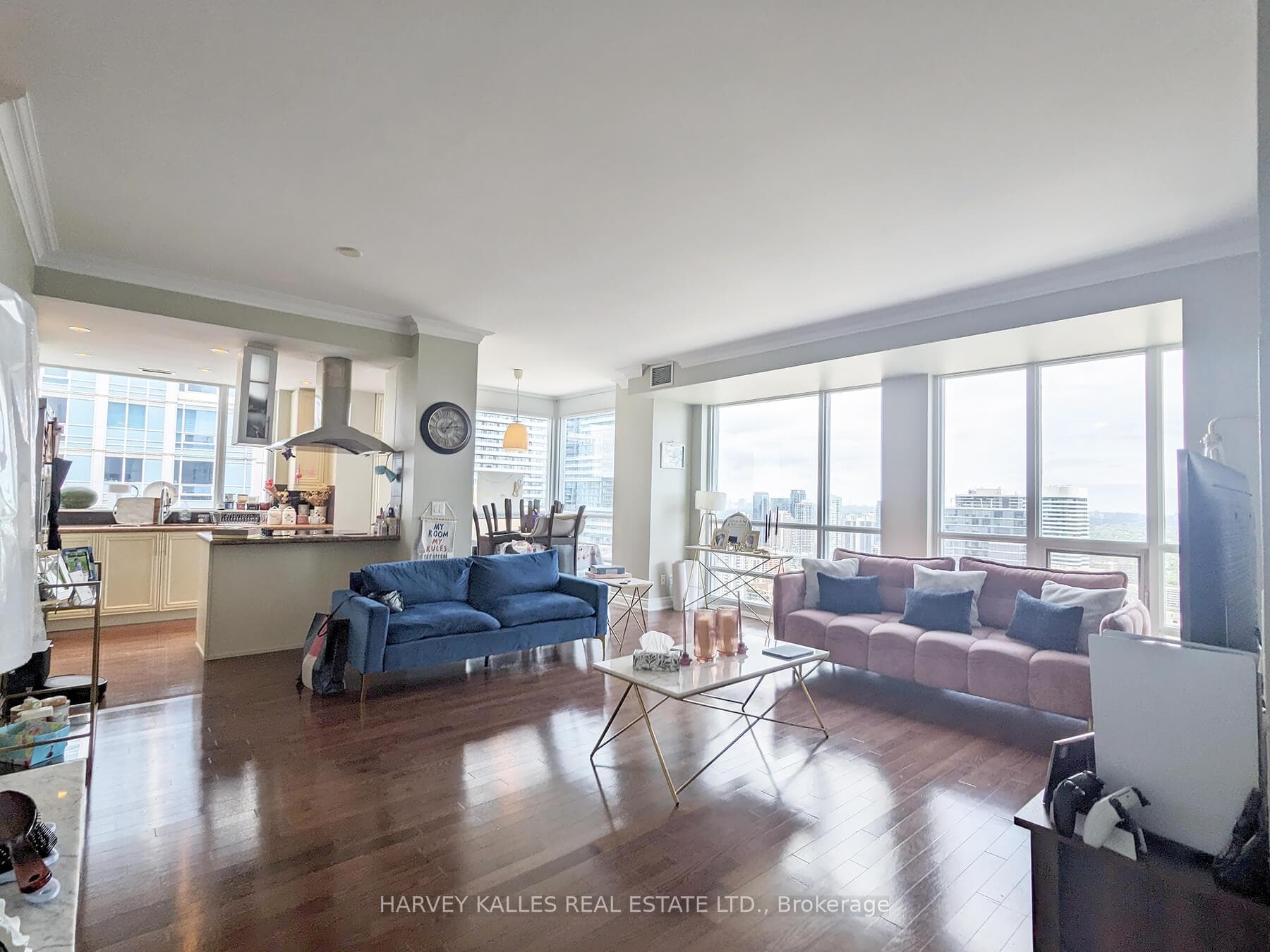 761 Bay Street Unit 4302 photo 3