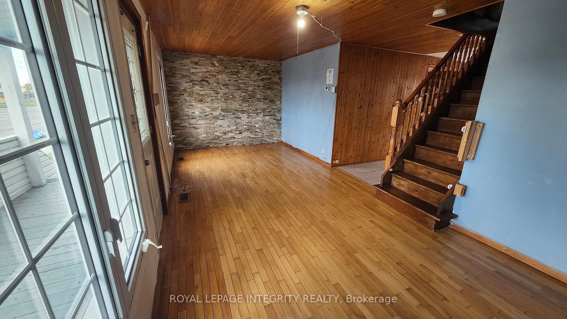 Living Rm