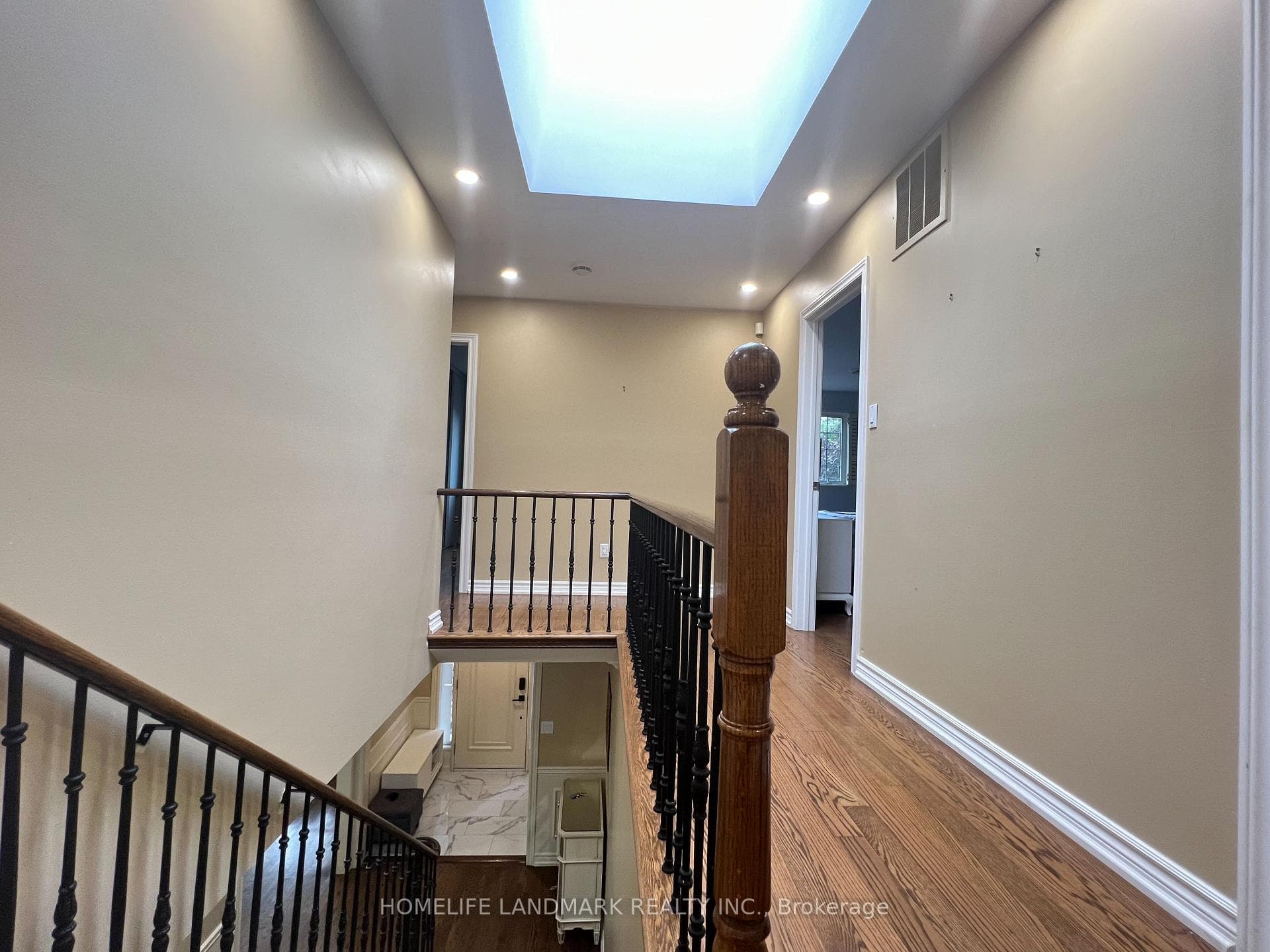 84 Abbeywood Trail photo 11