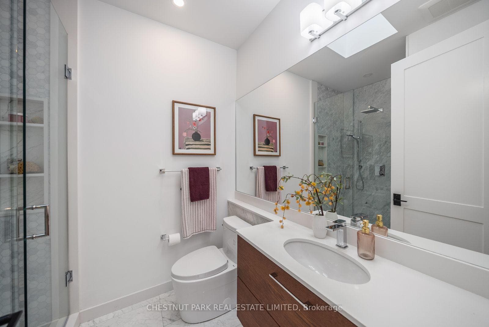 142 Fallingbrook Road photo 30