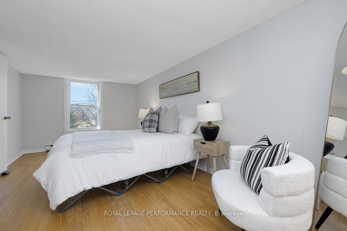 1141 North River Road photo 24