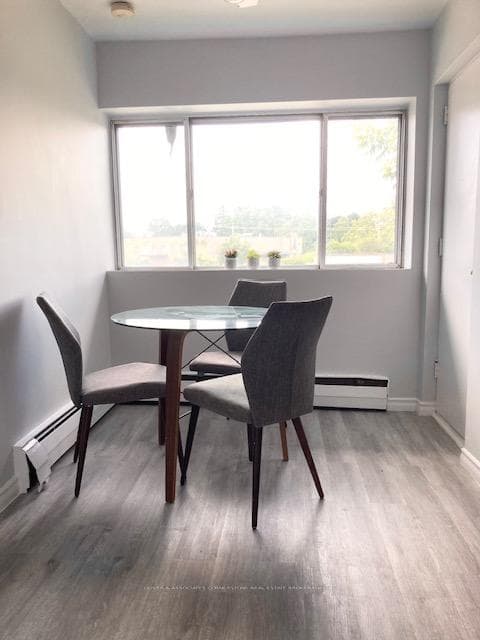 1176 Hamilton Road Unit 303 photo 9