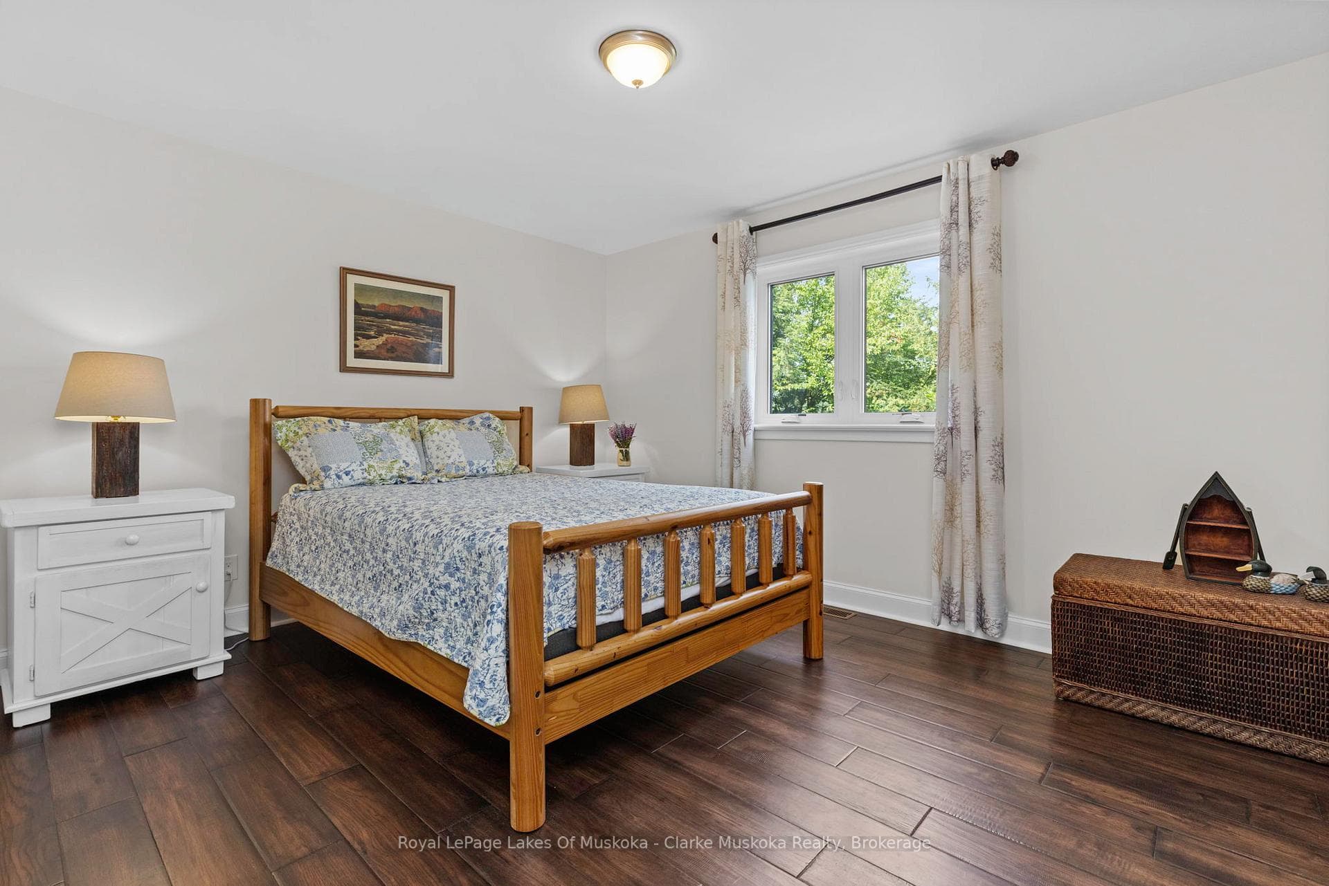 1057 MONTGOMERY Drive photo 17