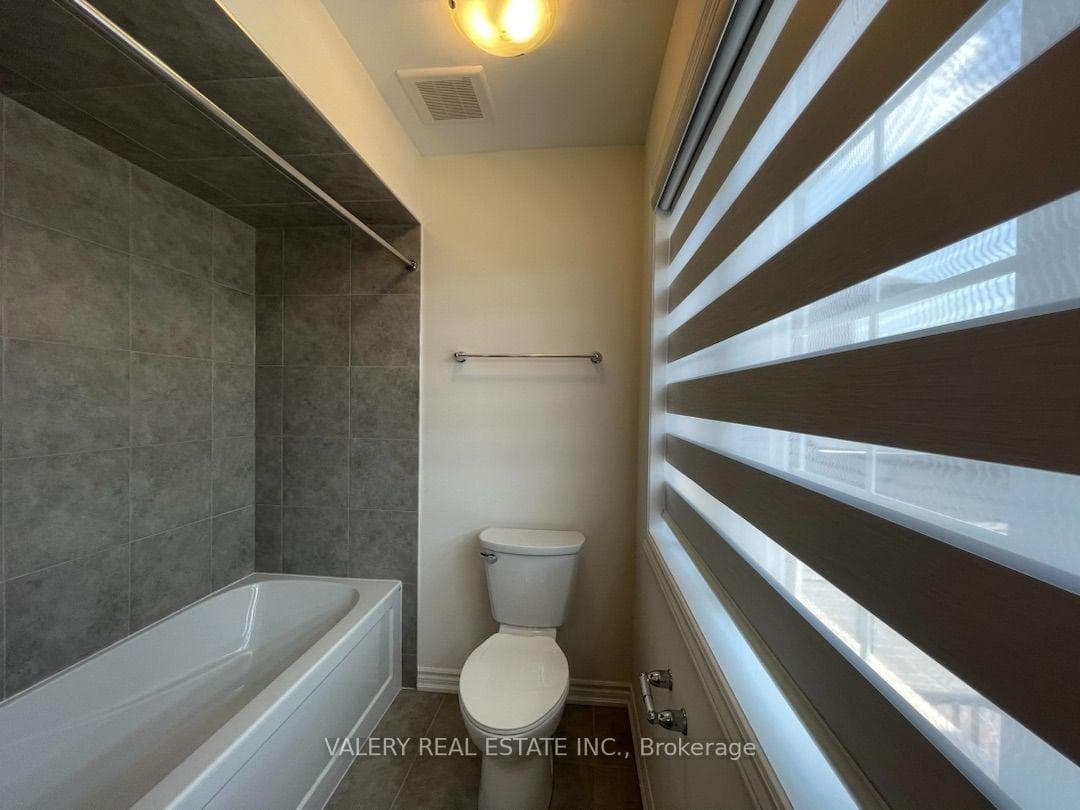 27 Mckernan Ave Avenue photo 5