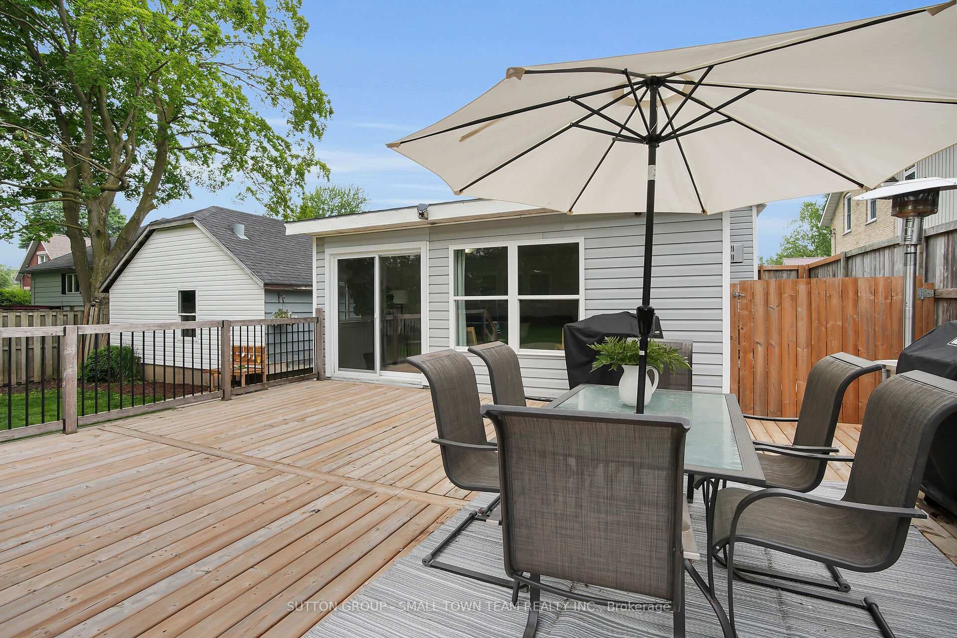 83 John Street photo 31