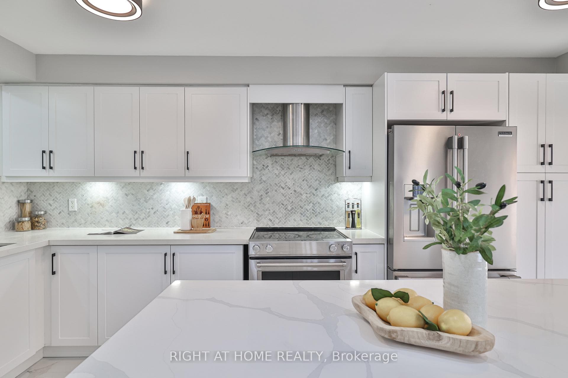 15 Roxton Crescent photo 13