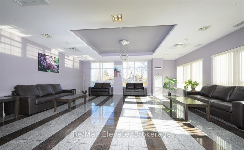 1328 Birchmount Road Unit 1907 photo 3